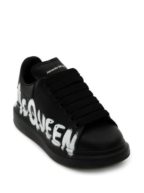 Alexander Mcqueen Oversized Graffiti – Black White