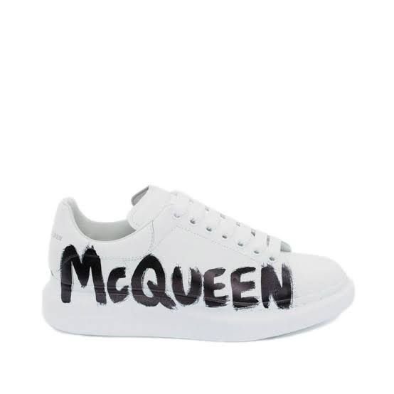 Alexander Mcqueen Oversized Graffiti – White Black