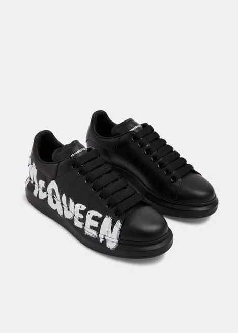 Alexander Mcqueen Oversized Graffiti – Black White